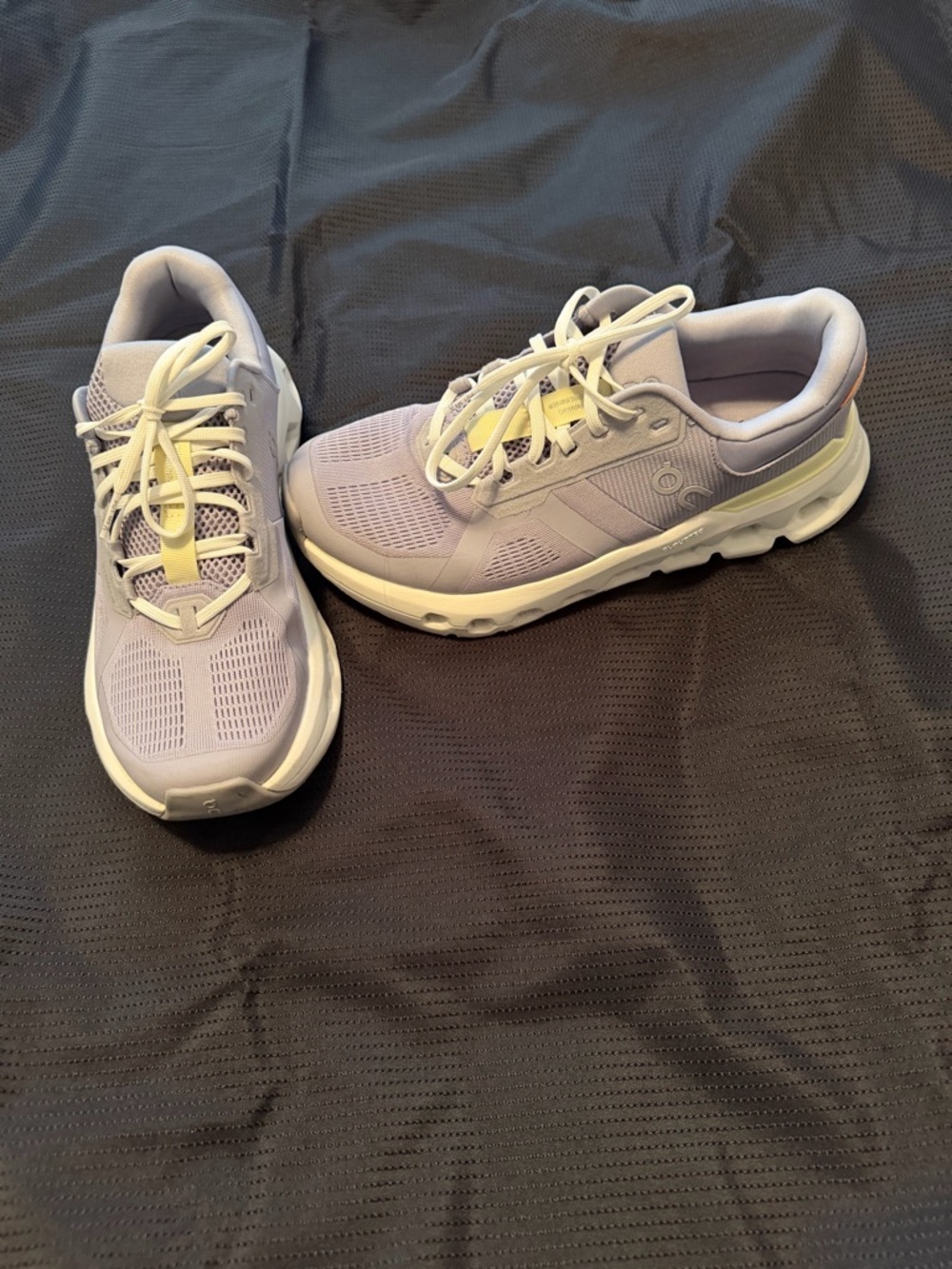 On Cloud 2 Running Women's Cloud Sneakers in Lavender with Cream Accents - Picture 7 of 15